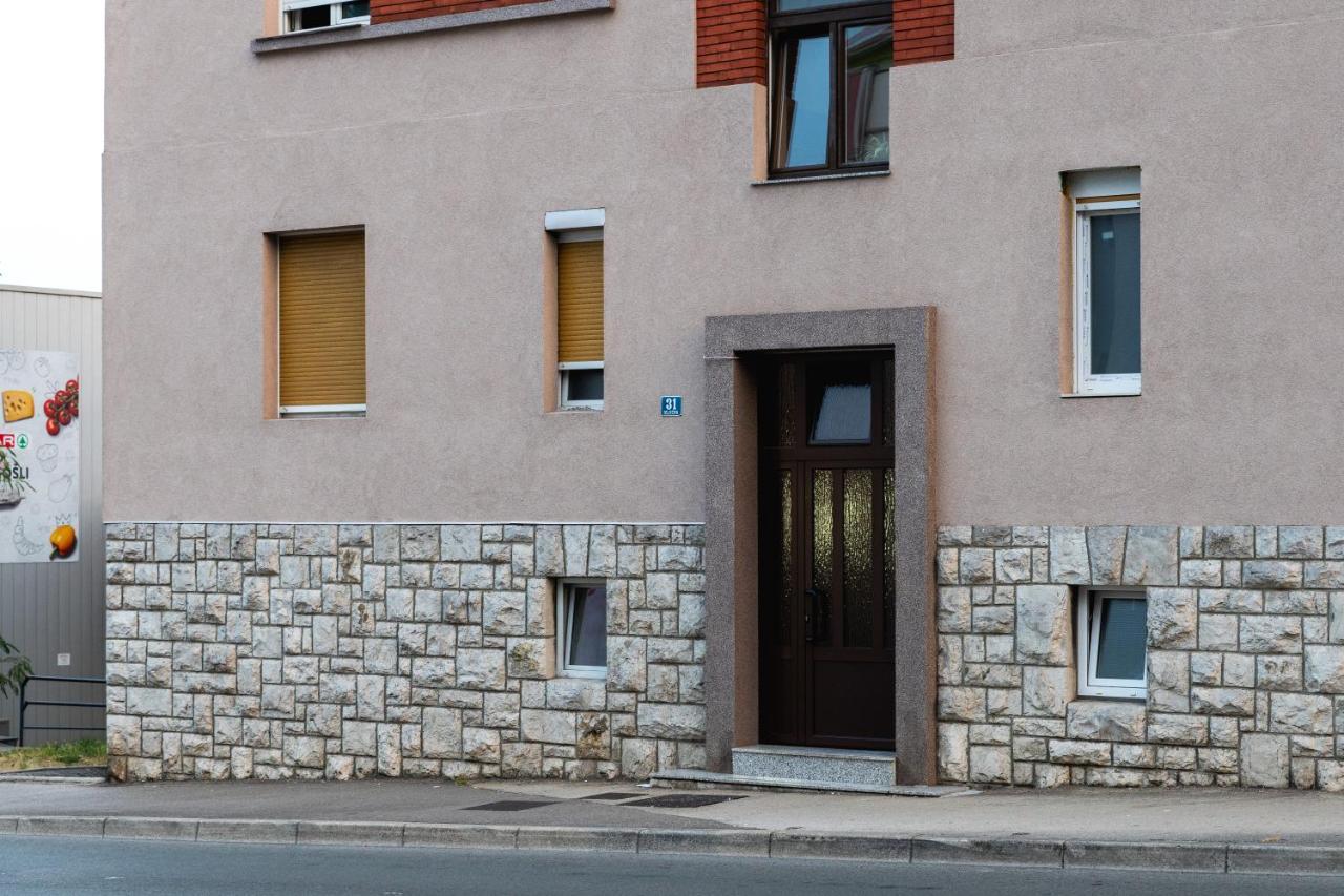Brunea Fiume Esterno foto